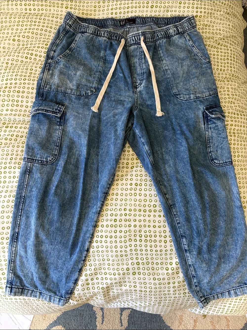 Women’s GAP Easy Jean Washed Denim Cargo Joggers